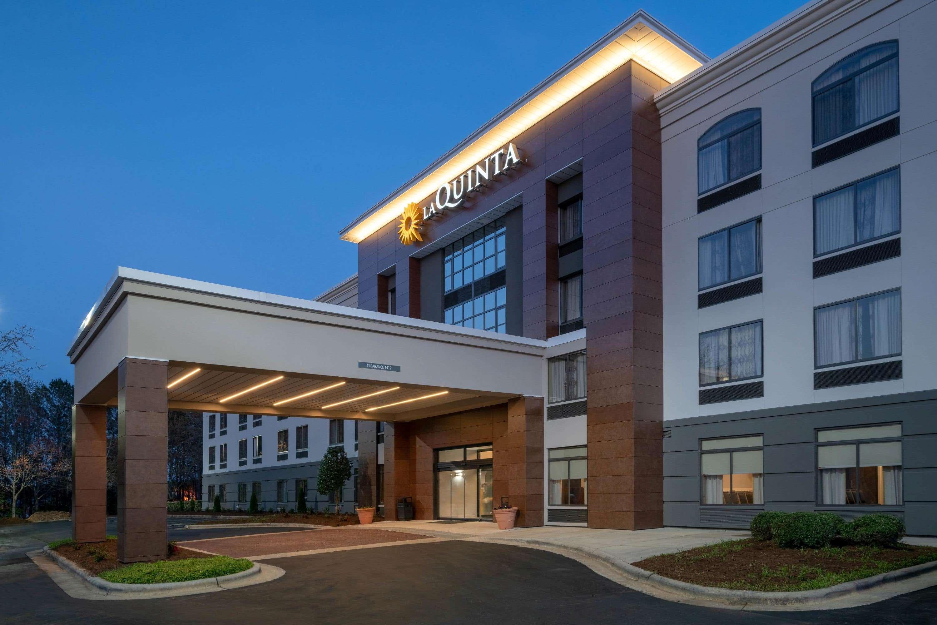 Готель La Quinta By Wyndham Raleigh Downtown North Екстер'єр фото