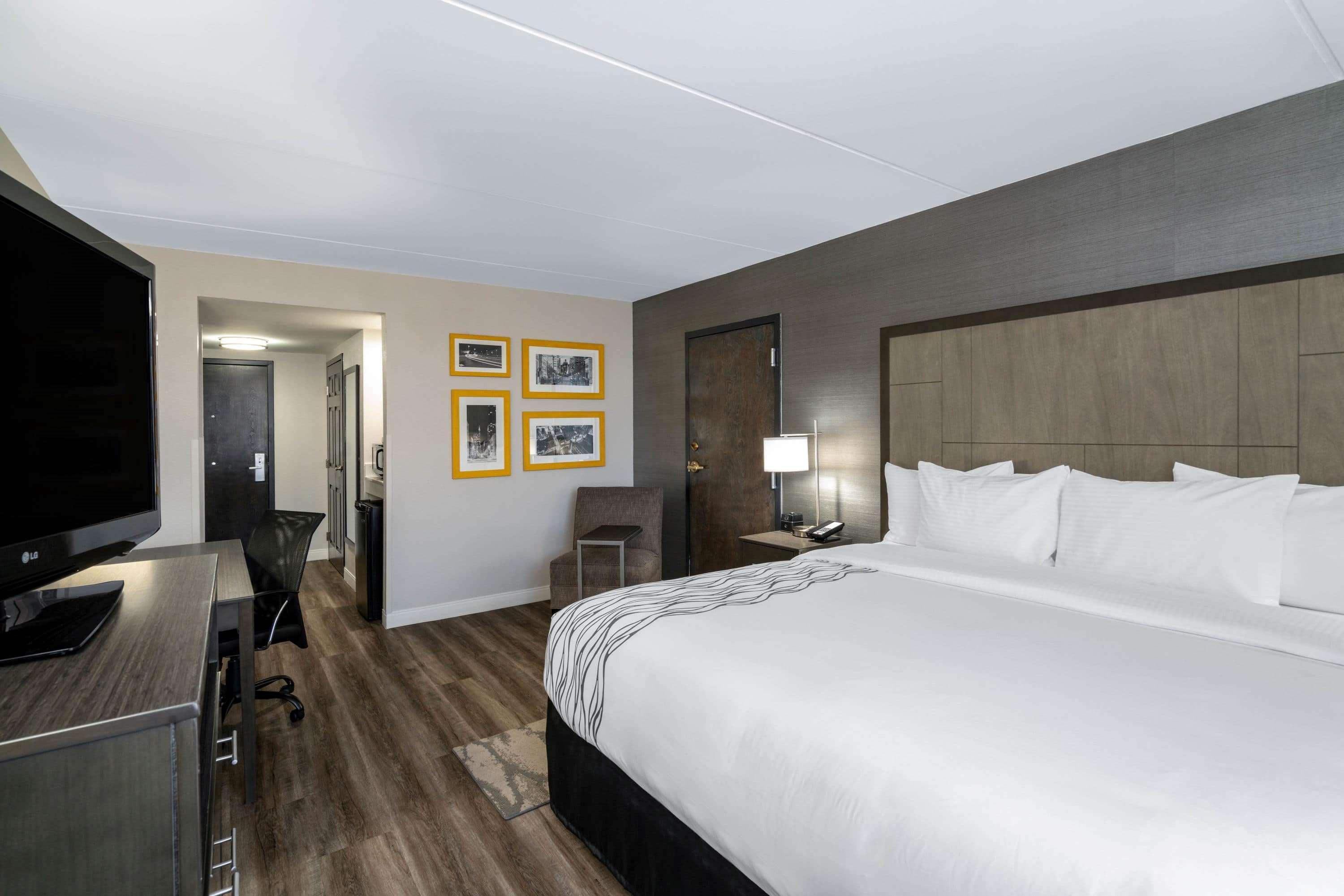 Готель La Quinta By Wyndham Raleigh Downtown North Екстер'єр фото